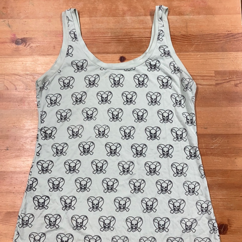 Green skull and heart tank top
